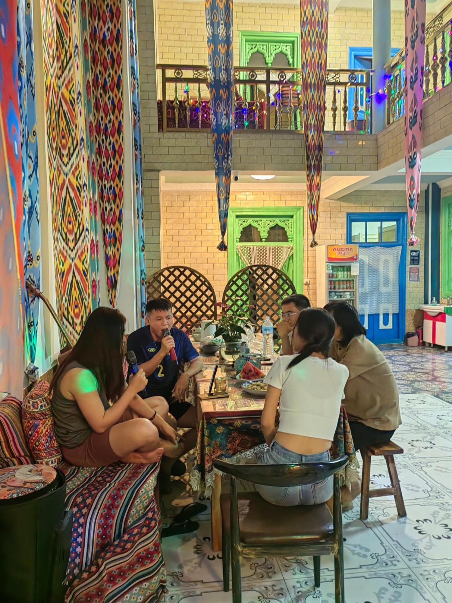 喀什市故人归青年旅店 Extérieur photo