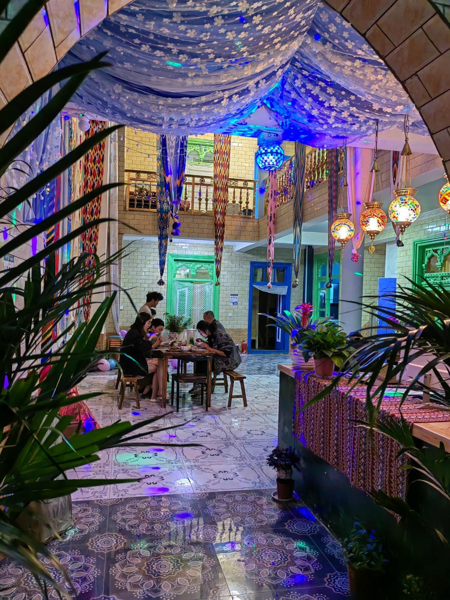 喀什市故人归青年旅店 Extérieur photo