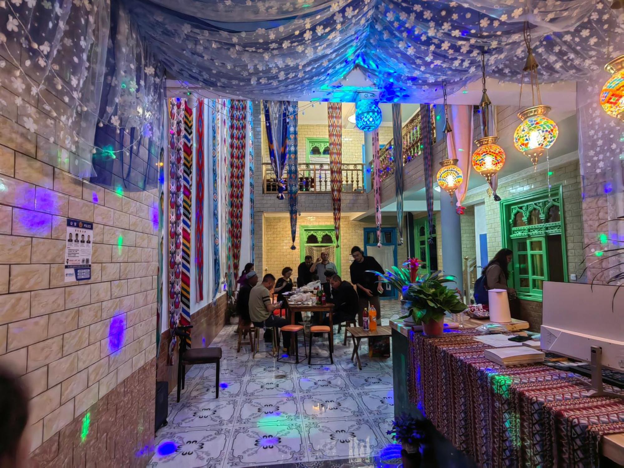 喀什市故人归青年旅店 Extérieur photo